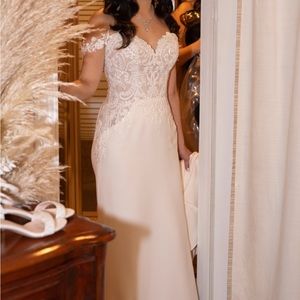 Maggie Sottero Wedding Dress